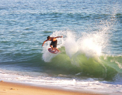 Aliso Beach, CA    Skimboarding