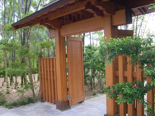 Kodai-mon gate