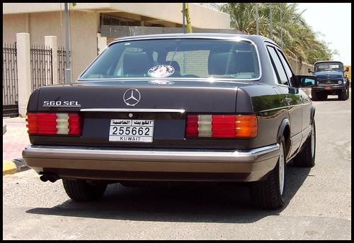 MERCEDES-BENZ W126 1987