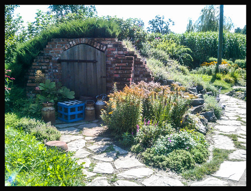 Old style cellar, Kapias Park