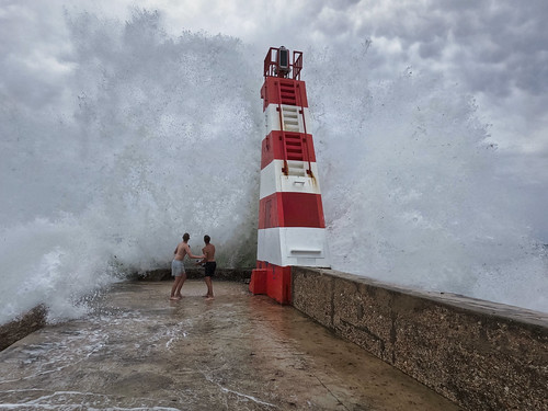 Watch out for that wave, my friend!